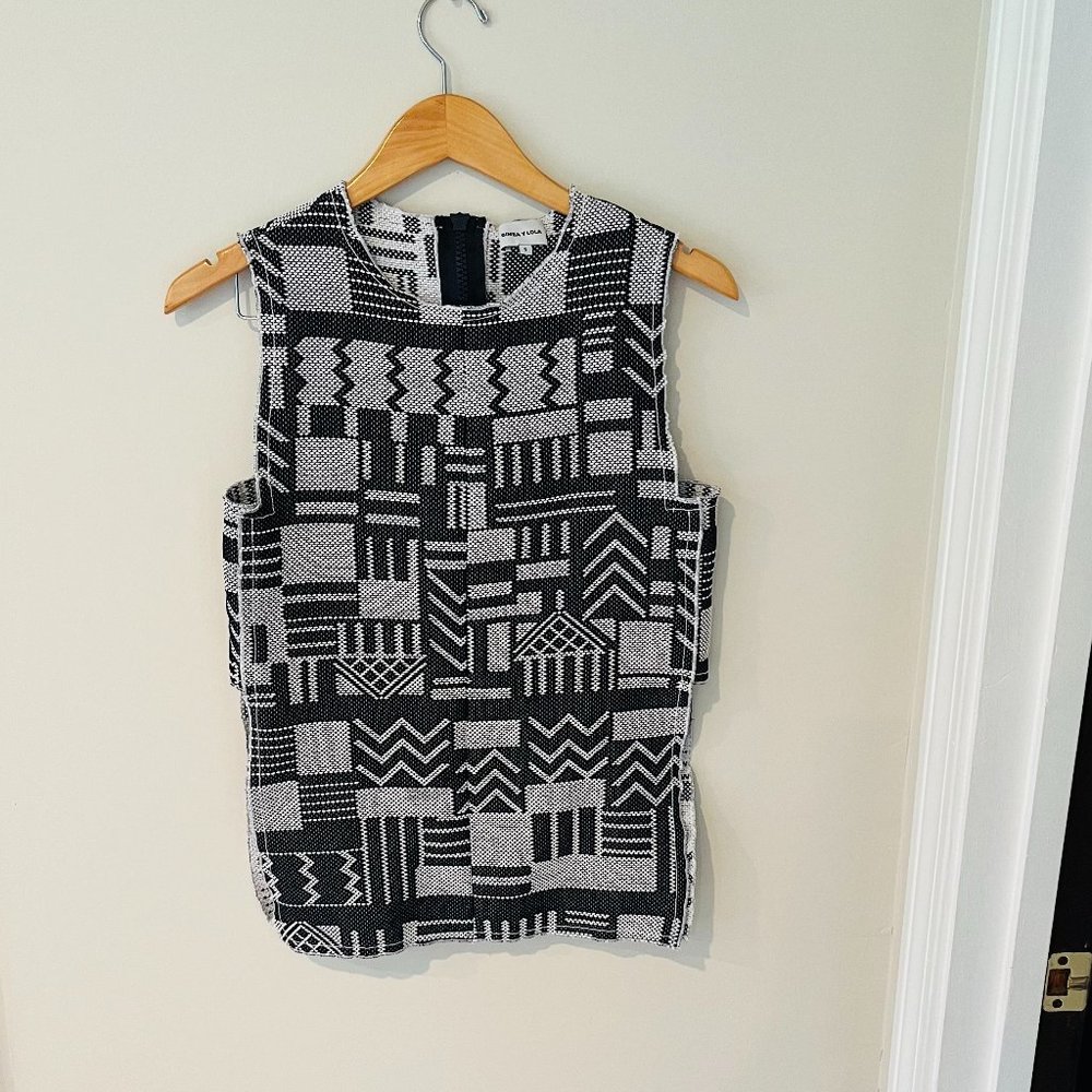 Bimba Y Lola Black and White Sleeveless Top Size Small
